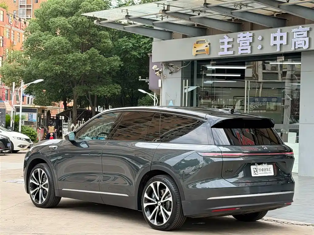 NIO ES8 2024 100kWh