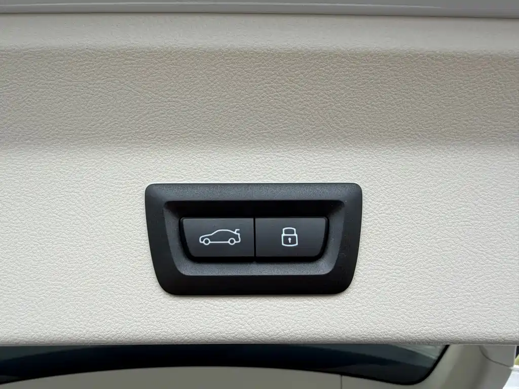 BMW X3 — миниатюра 24