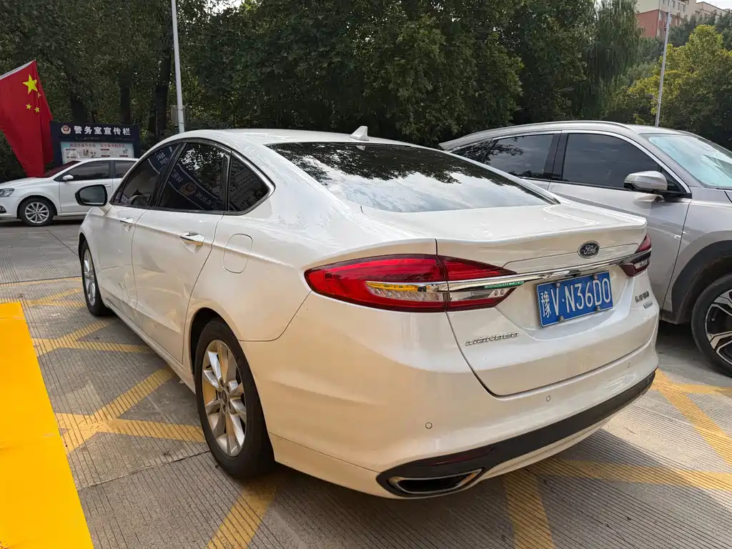Ford Mondeo — миниатюра 13