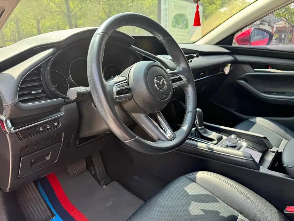 Mazda 3 Axela — миниатюра 9
