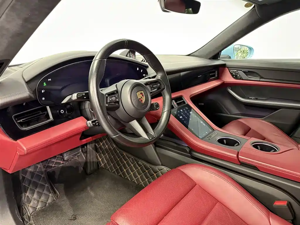 Porsche Taycan — миниатюра 12