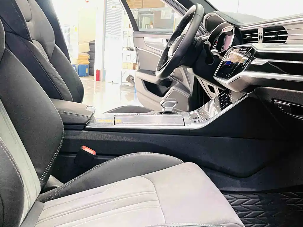Audi A6L — миниатюра 5