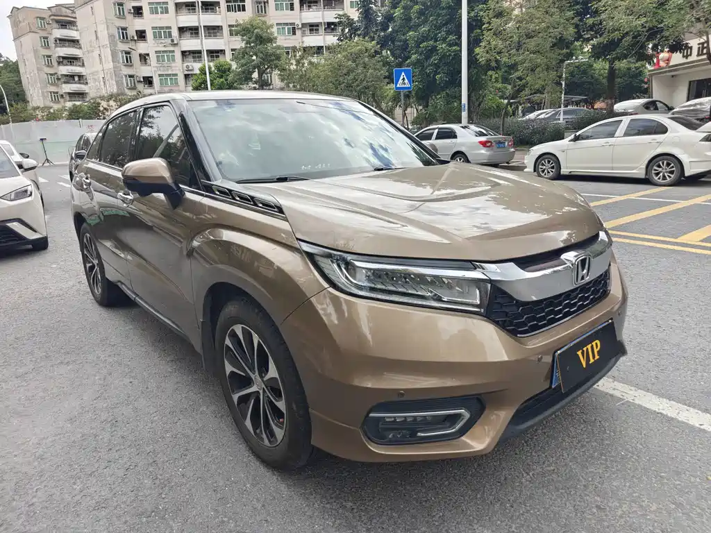 Honda Avancier — миниатюра 2