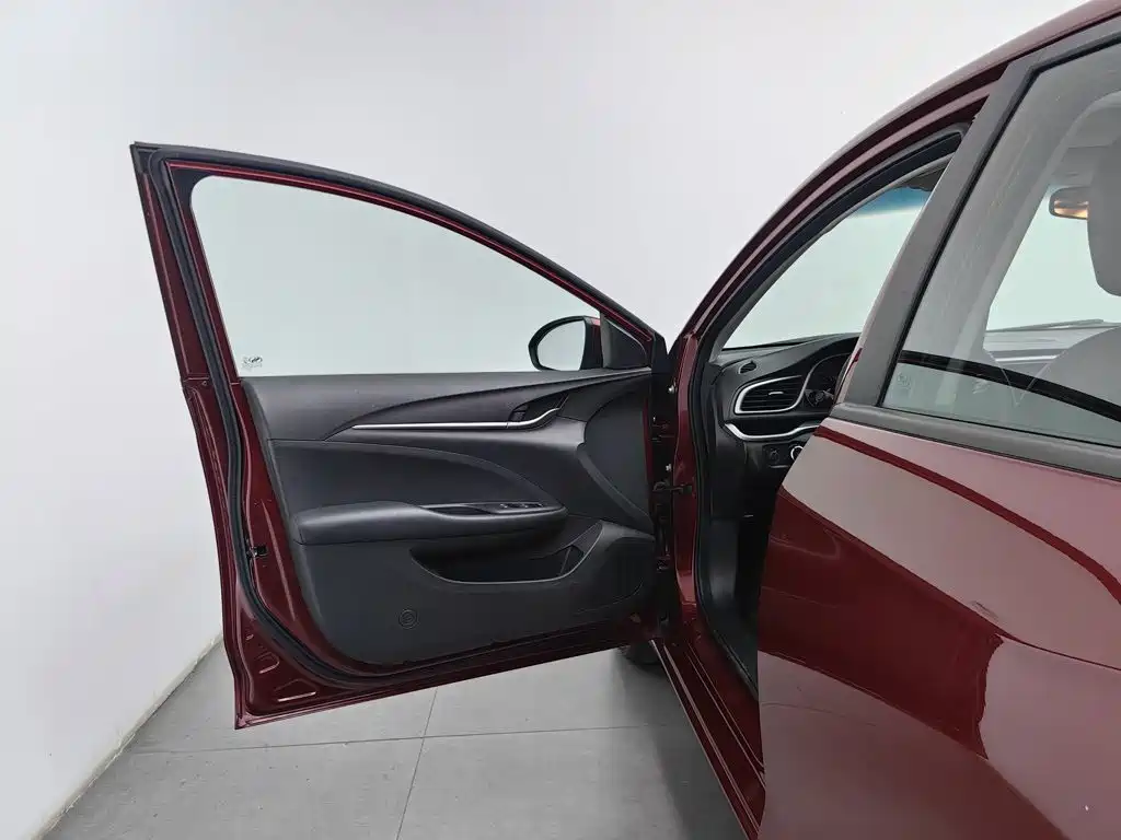 Buick Excelle — миниатюра 8