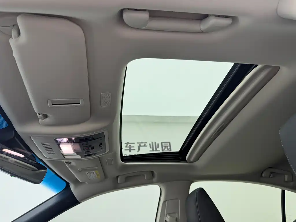 Lexus ES — миниатюра 16