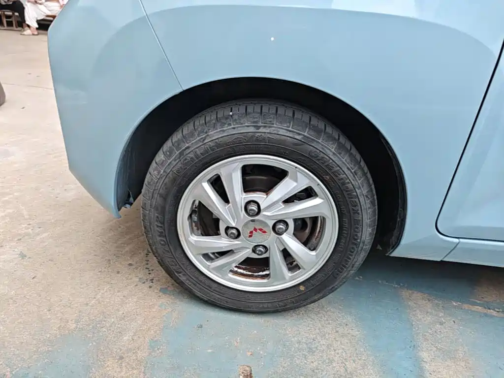 Wuling MINIEV — миниатюра 23