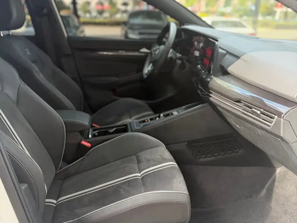Volkswagen Golf — миниатюра 13