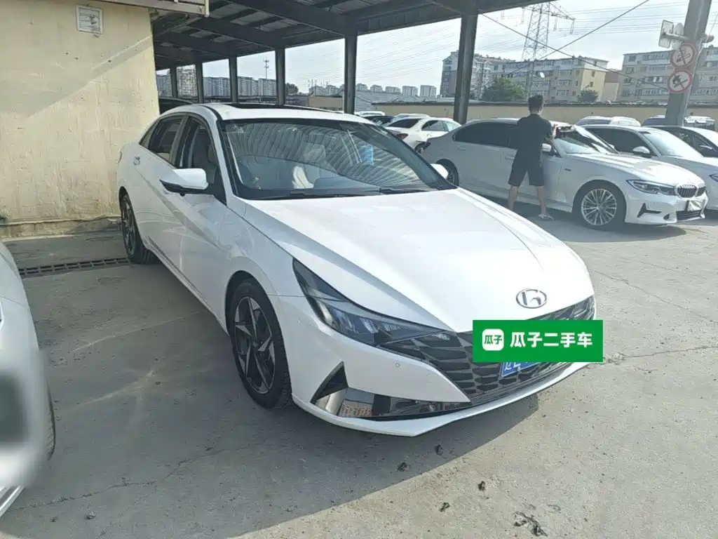 Hyundai Elantra — миниатюра 4