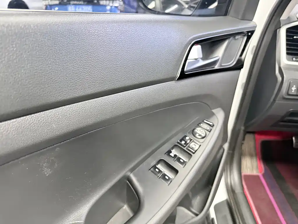 Hyundai Tucson — миниатюра 9