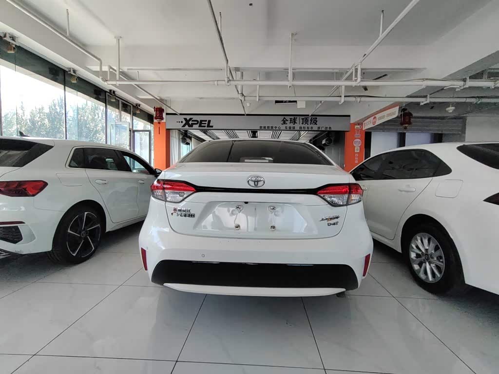Toyota Levin 1.2 л 2022 г. Белый, пробег 29000 км