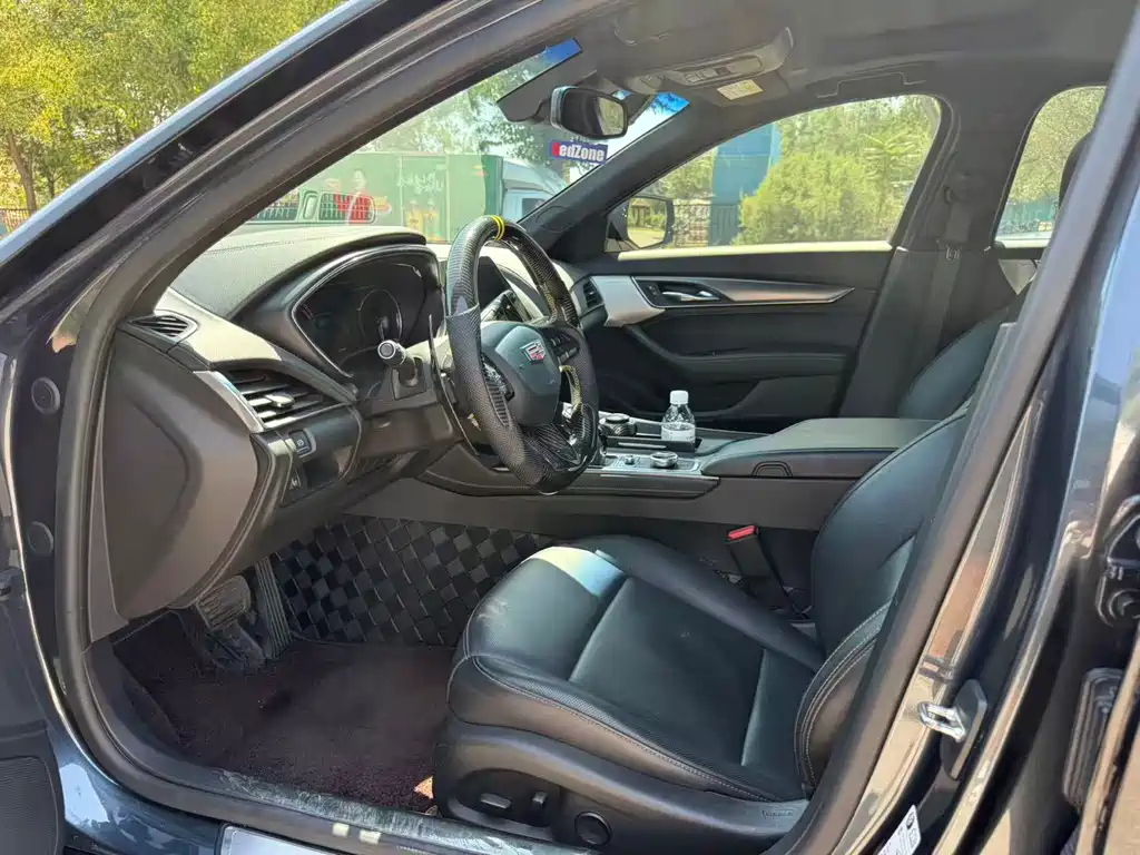 Cadillac CT5 — миниатюра 4