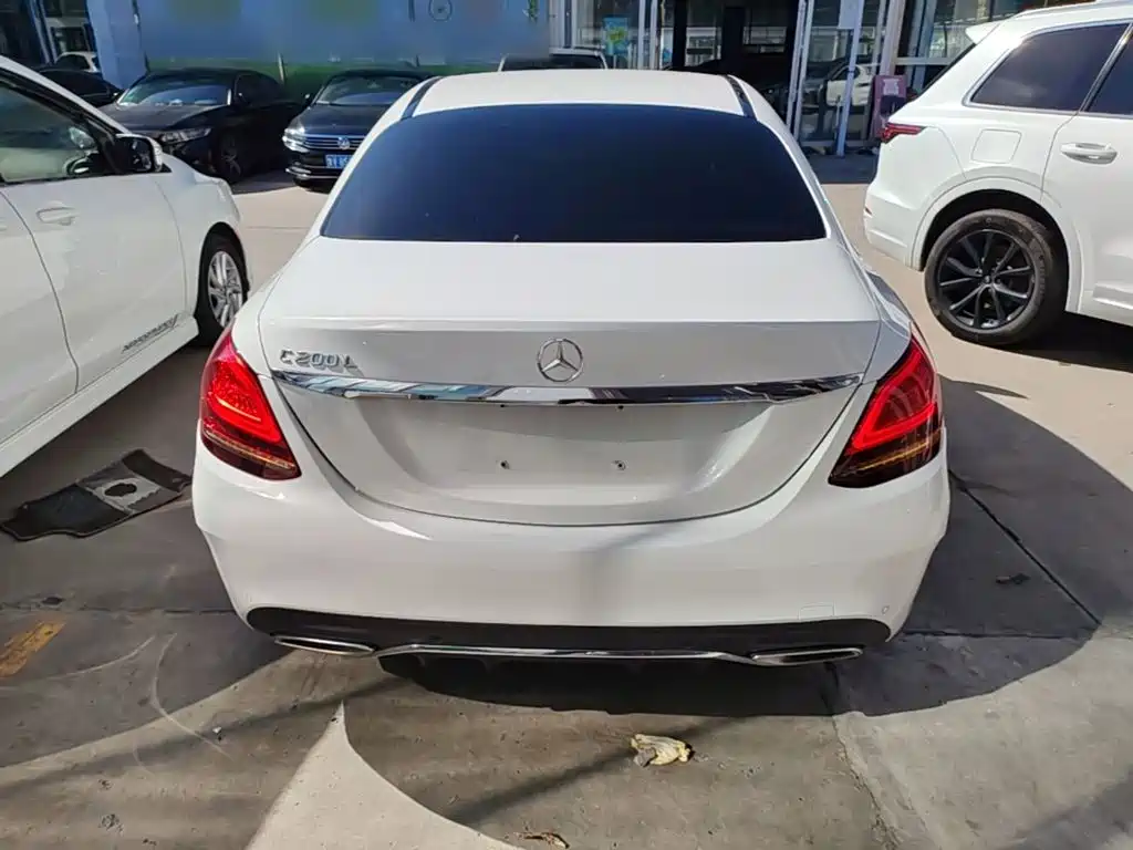 Mercedes-Benz C-Class — миниатюра 6