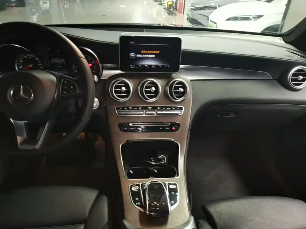 Mercedes-Benz GLC — миниатюра 13