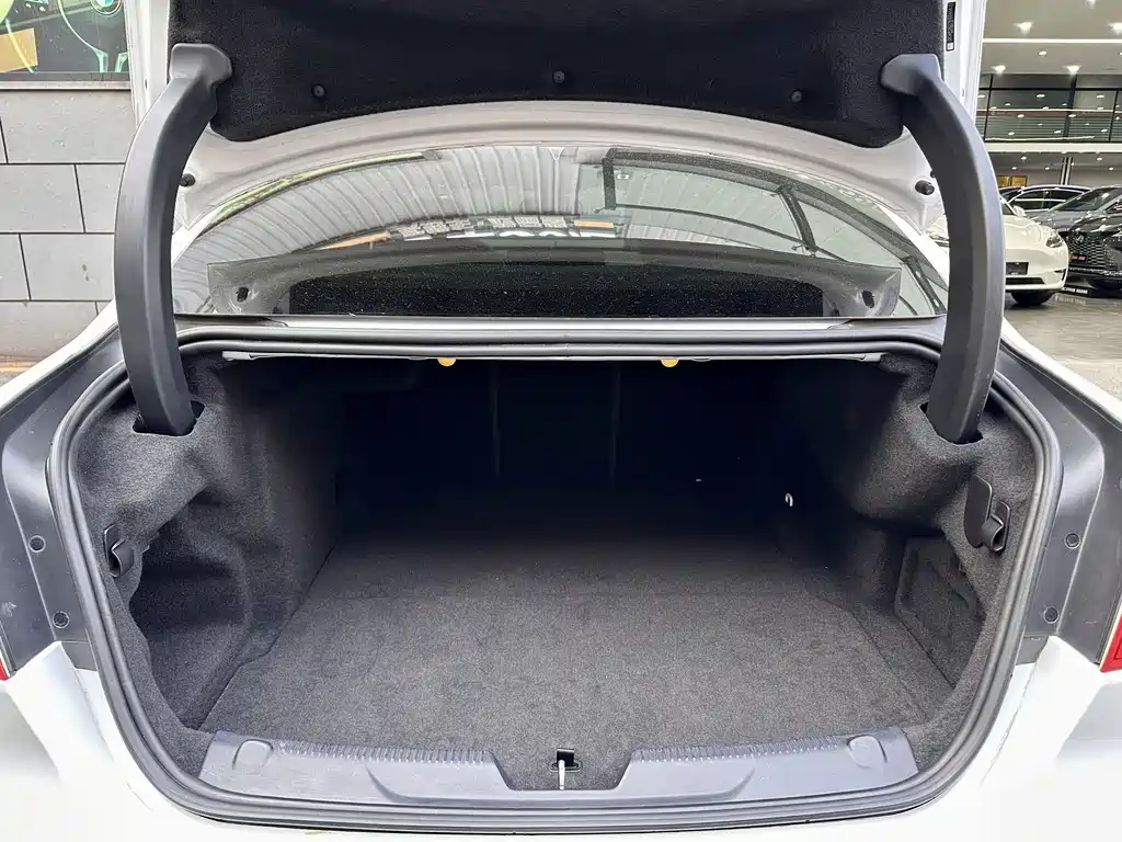 Jaguar XEL 2019 2.0T 200PS Premium