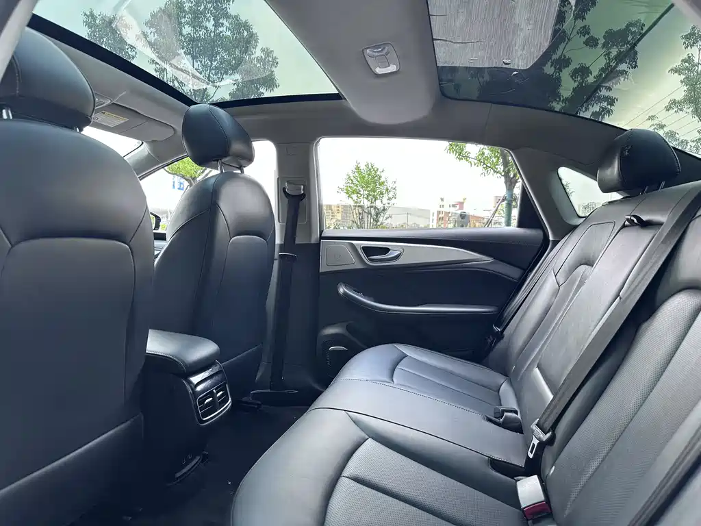 Roewe i6 MAX — фотографии объявления, Фото 11