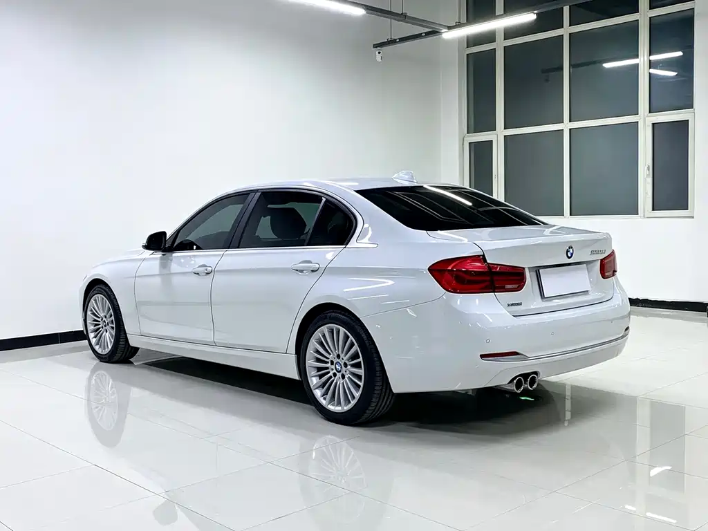 BMW 3 Series — миниатюра 7