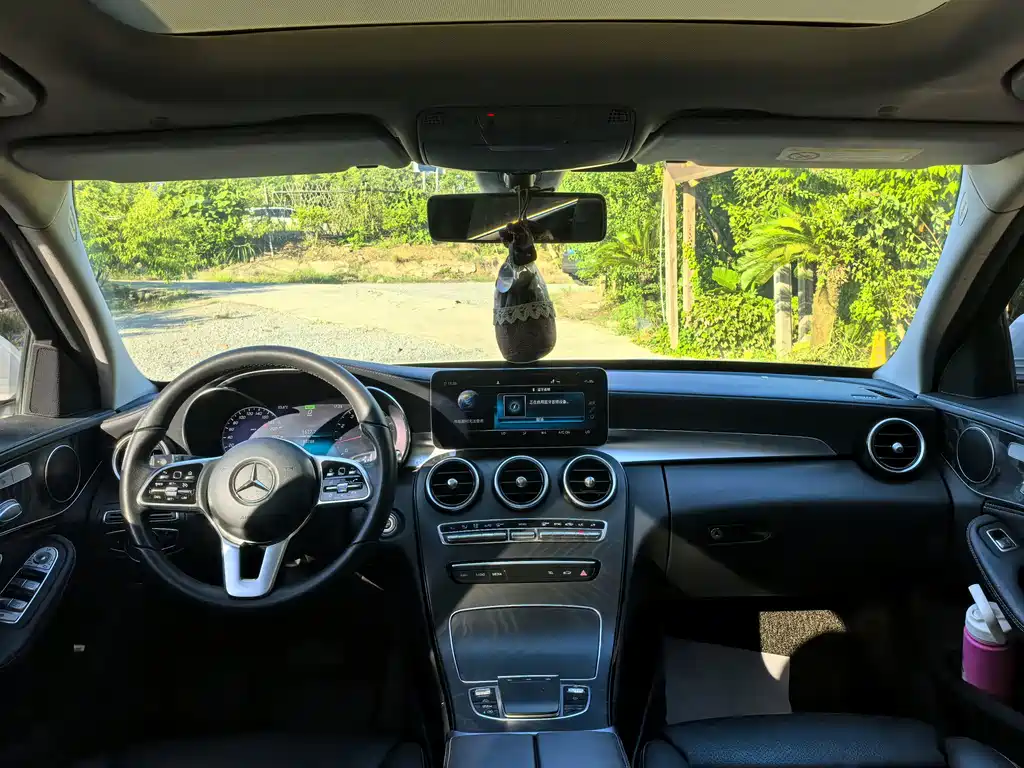 Mercedes-Benz C-Class — миниатюра 9