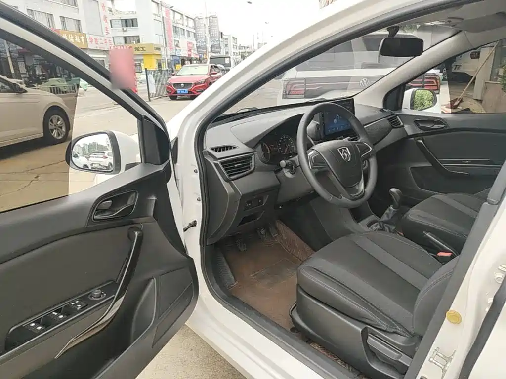Baojun 310 — миниатюра 16