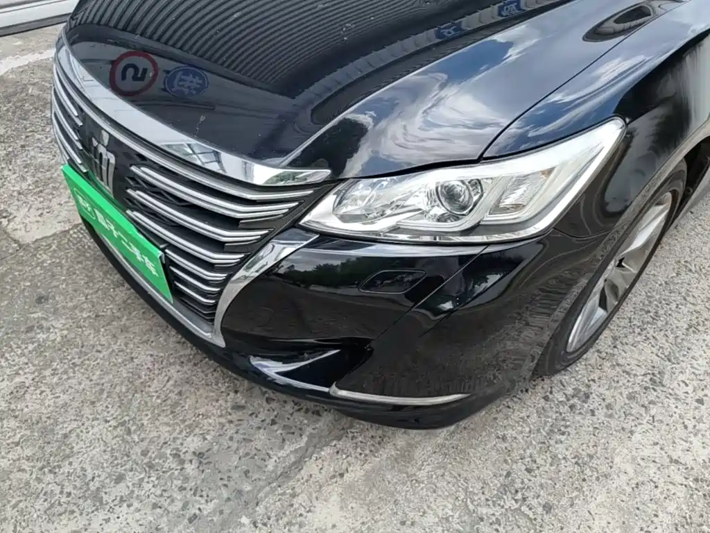 Toyota Crown — миниатюра 24