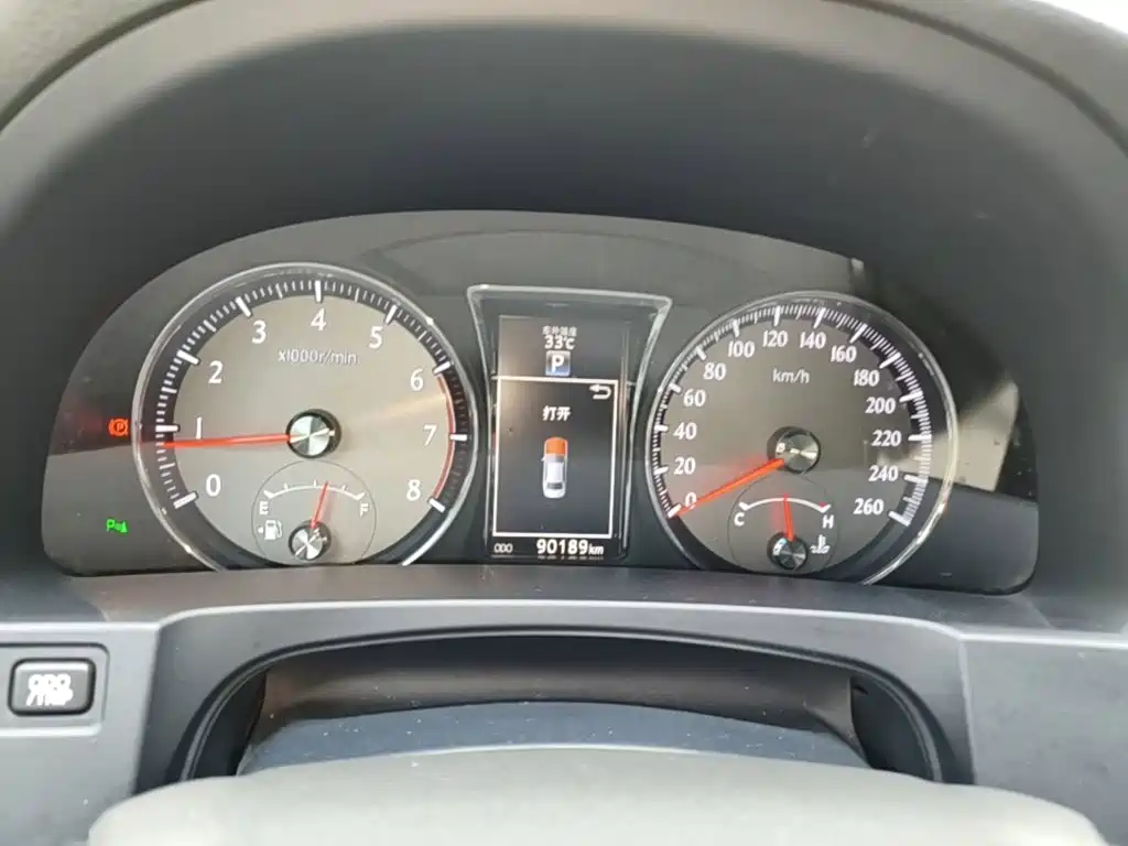 Toyota Crown — миниатюра 12