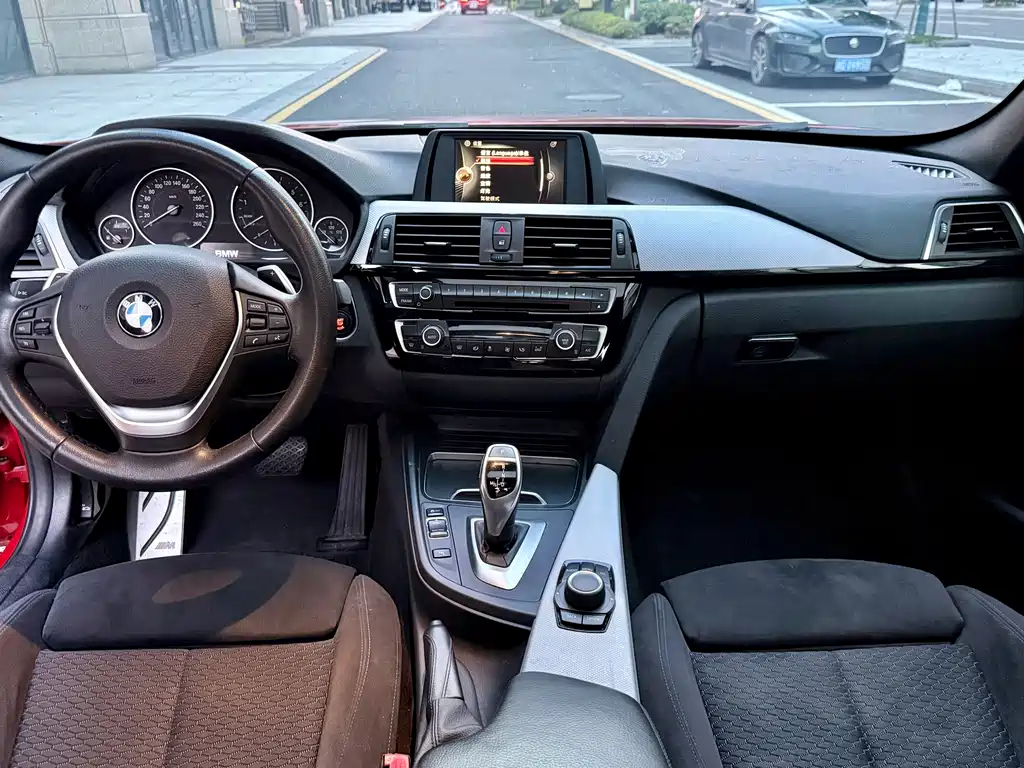 BMW 3 Series — миниатюра 9