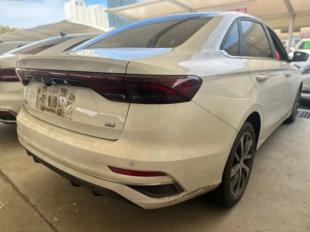 Geely Emgrand — миниатюра 15