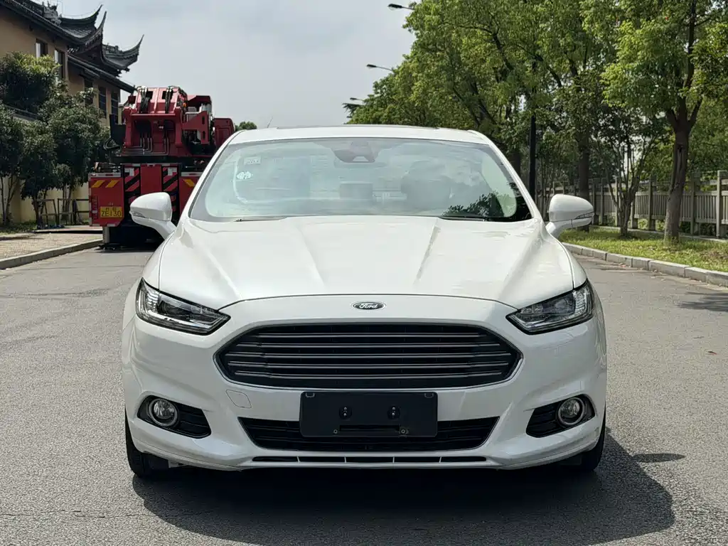 Ford Mondeo — миниатюра 2