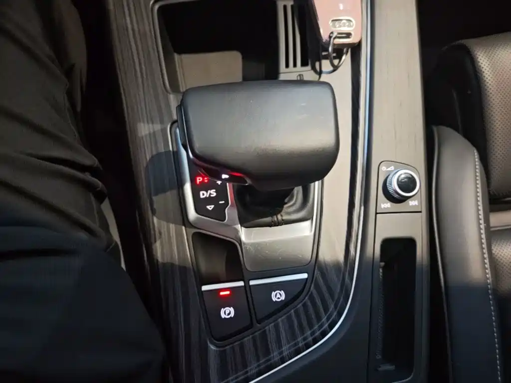 Audi A4L — миниатюра 14