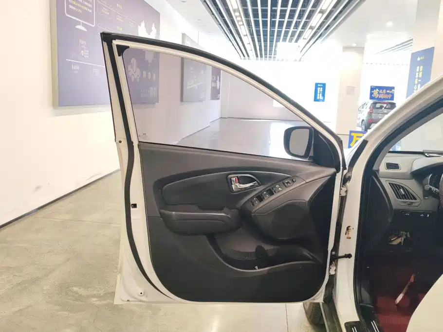 Hyundai ix35 — миниатюра 7