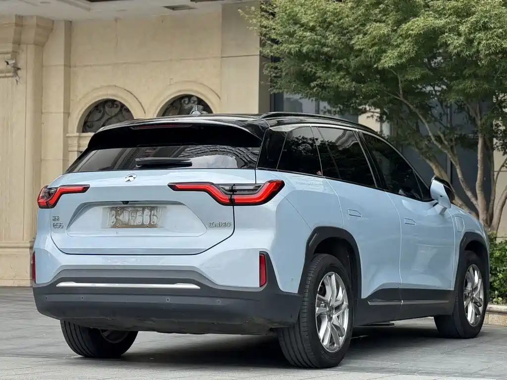 NIO ES6 — миниатюра 8