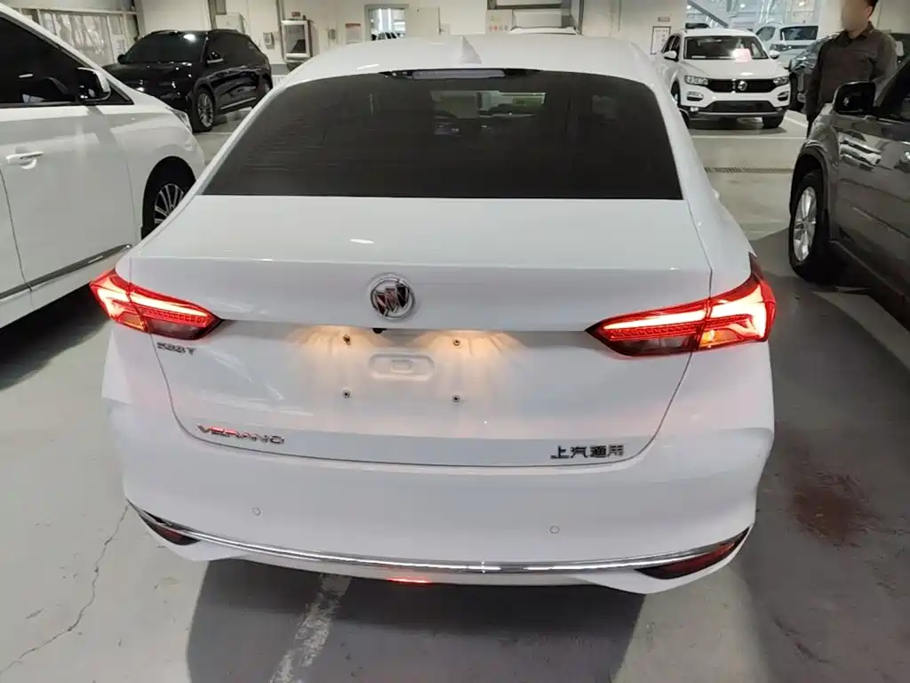 Buick Verano — миниатюра 6
