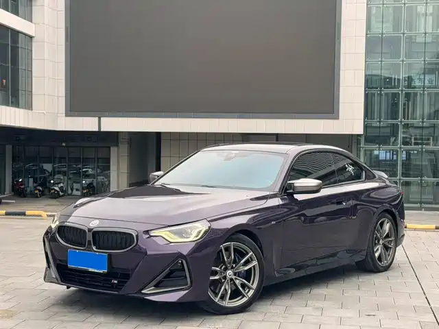 BMW M240i