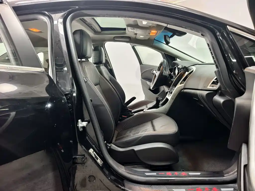 Buick Excelle — миниатюра 14