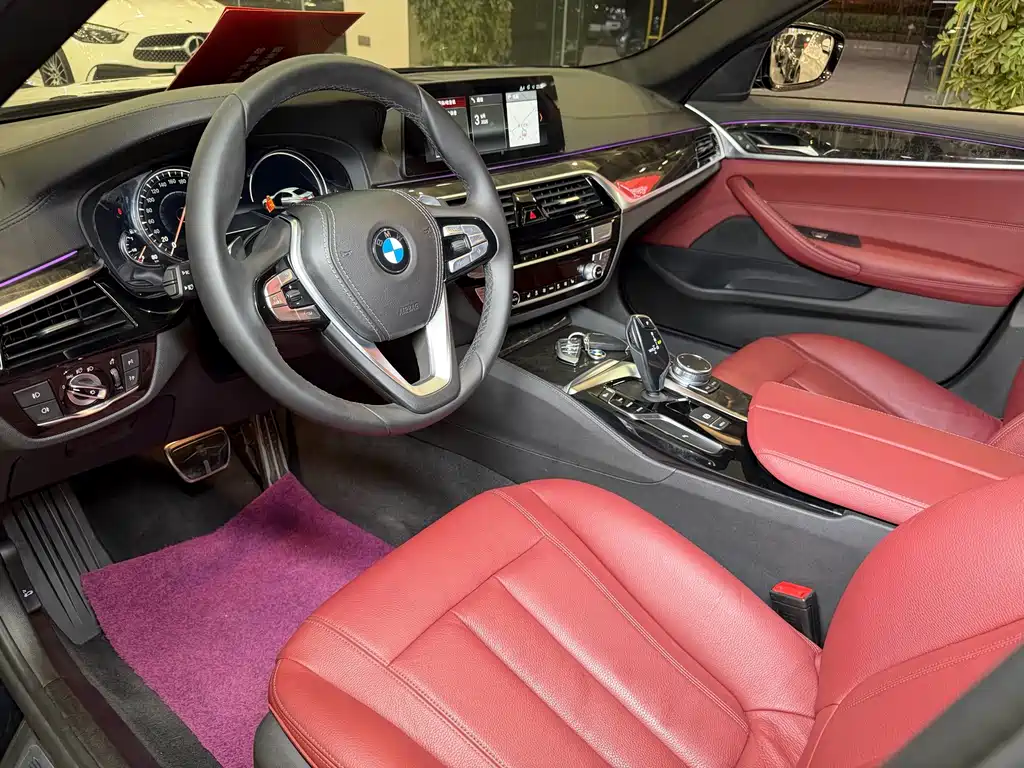BMW 5 Series — миниатюра 9