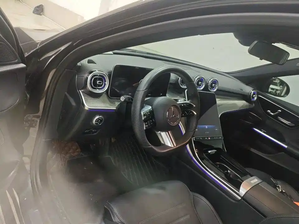 Mercedes-Benz C-Class — миниатюра 4