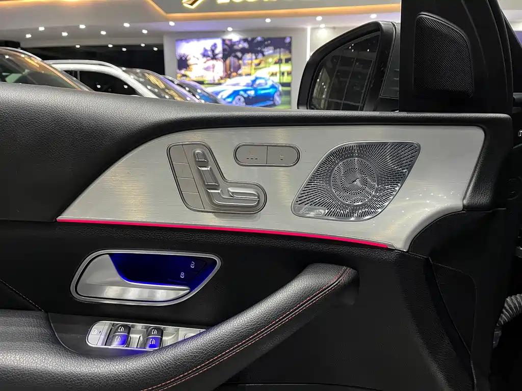 Mercedes-Benz GLE AMG — миниатюра 9