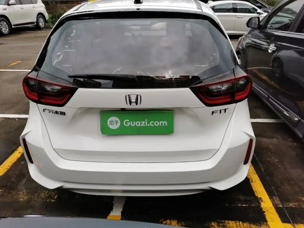 Honda Fit — миниатюра 6