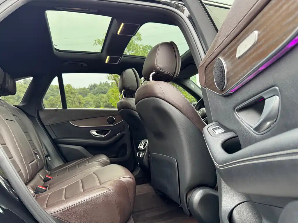 Mercedes-Benz GLC — миниатюра 12