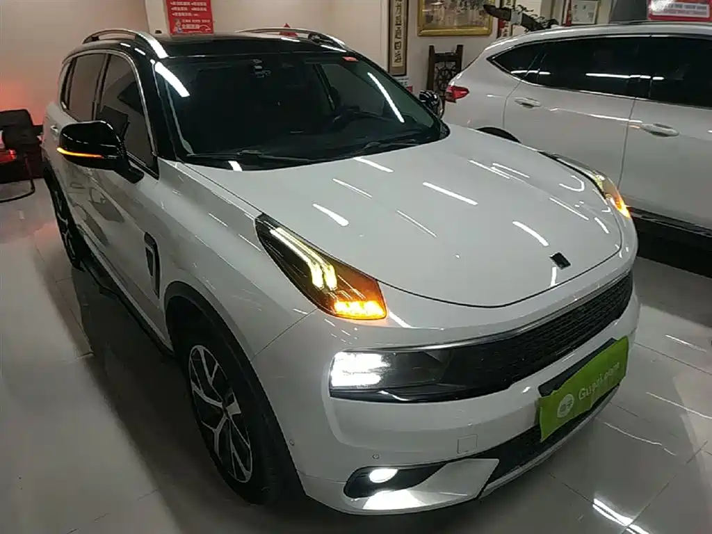 Lynk & Co 01 2017 2.0T Pro