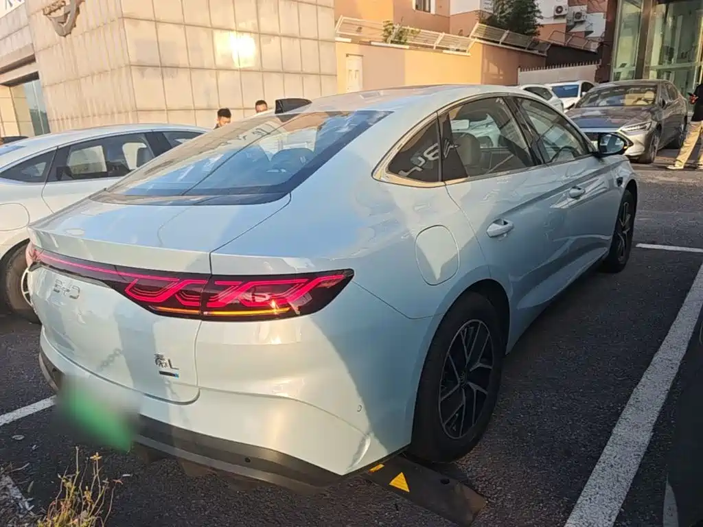 BYD Qin L — миниатюра 7