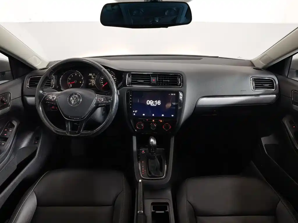 Volkswagen Sagitar — миниатюра 5