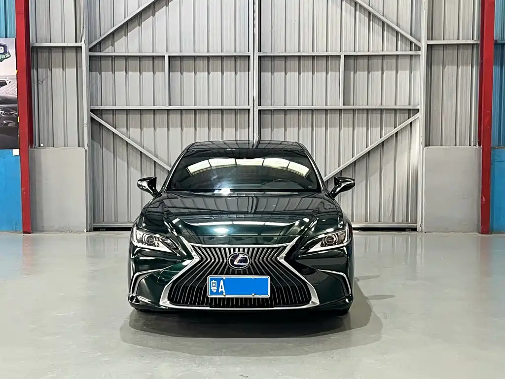 Lexus ES — миниатюра 2