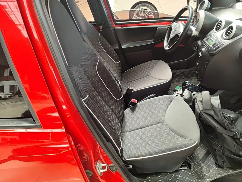 BYD F0 — миниатюра 25