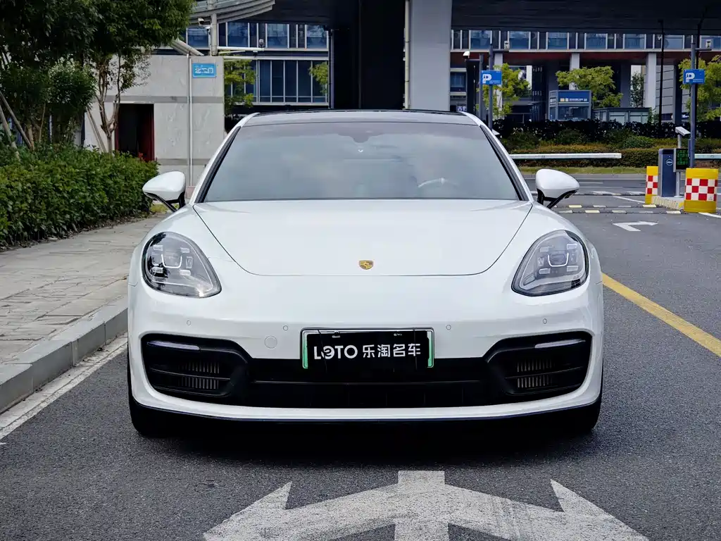Porsche Panamera Hybrid — миниатюра 2