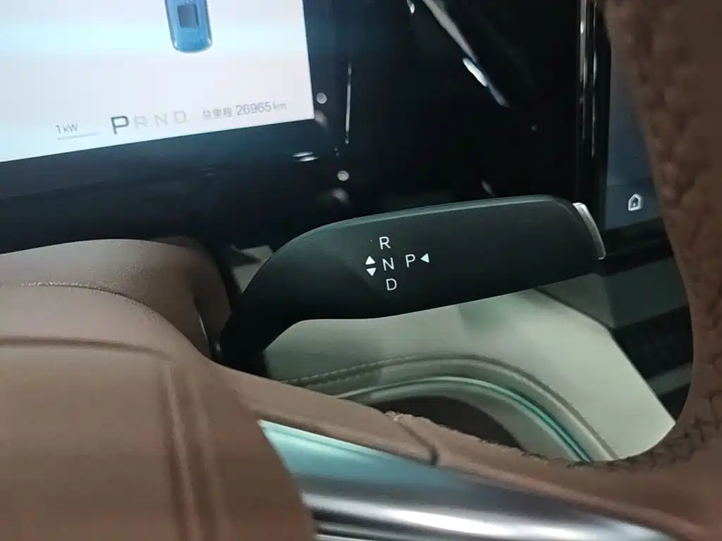 BYD Xia — миниатюра 14