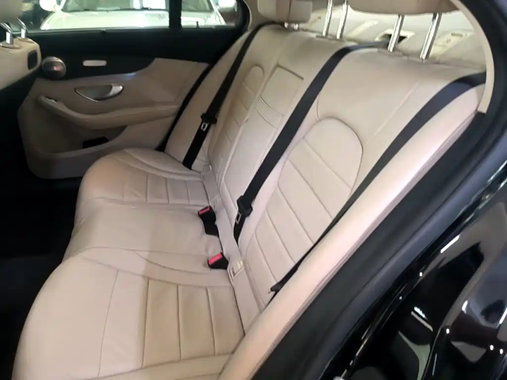 Mercedes-Benz C-Class — миниатюра 17