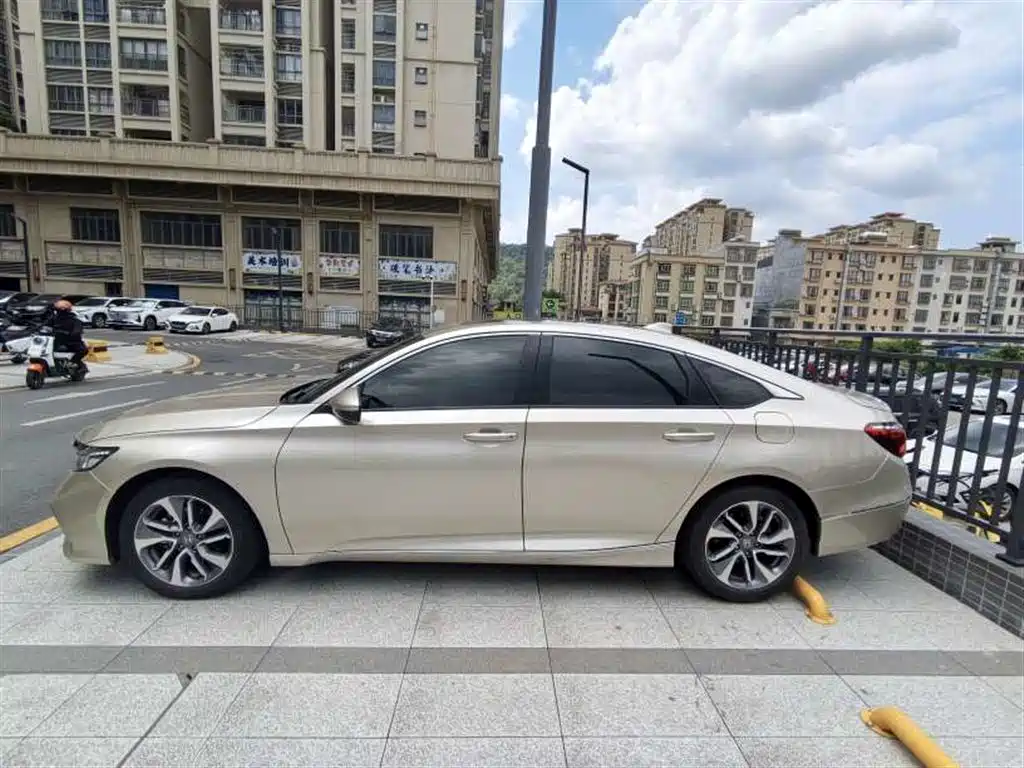 Honda Inspire — миниатюра 6