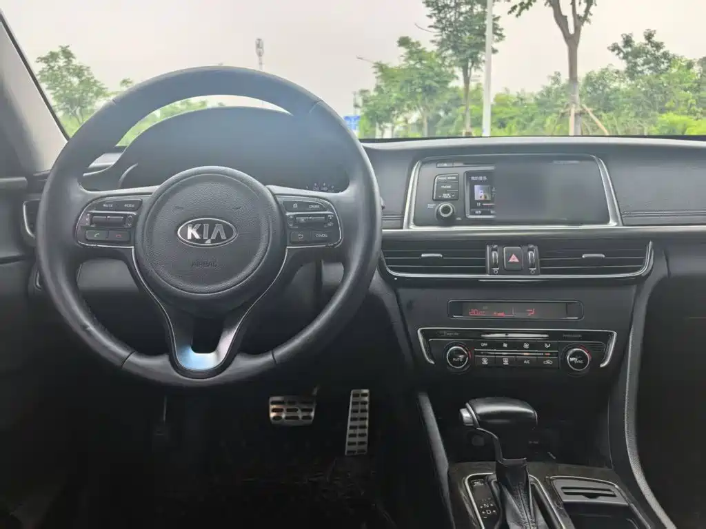 Kia K5 — миниатюра 9