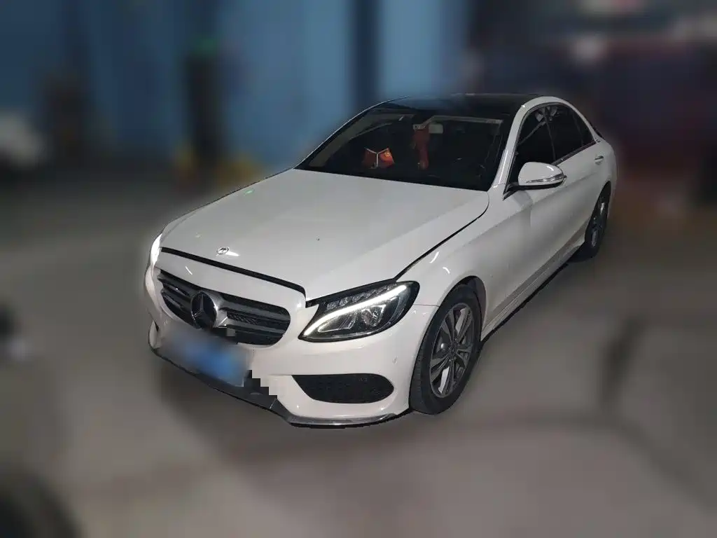 Mercedes-Benz C-Class — миниатюра 2