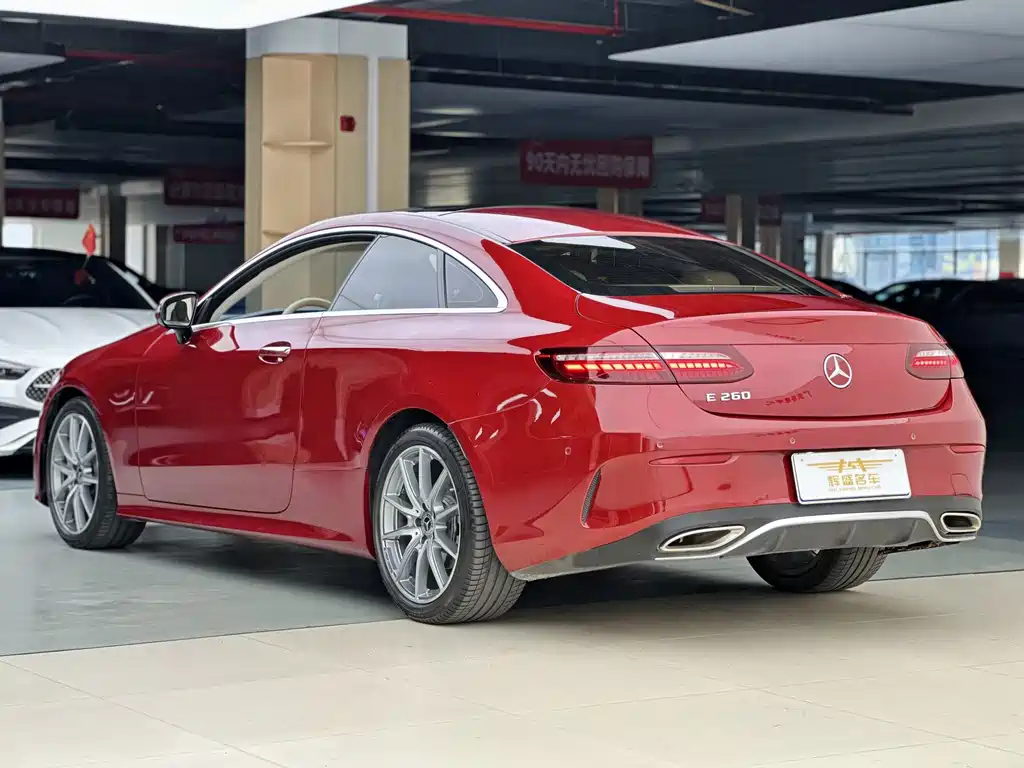 Mercedes-Benz E-Class (Import) — миниатюра 3
